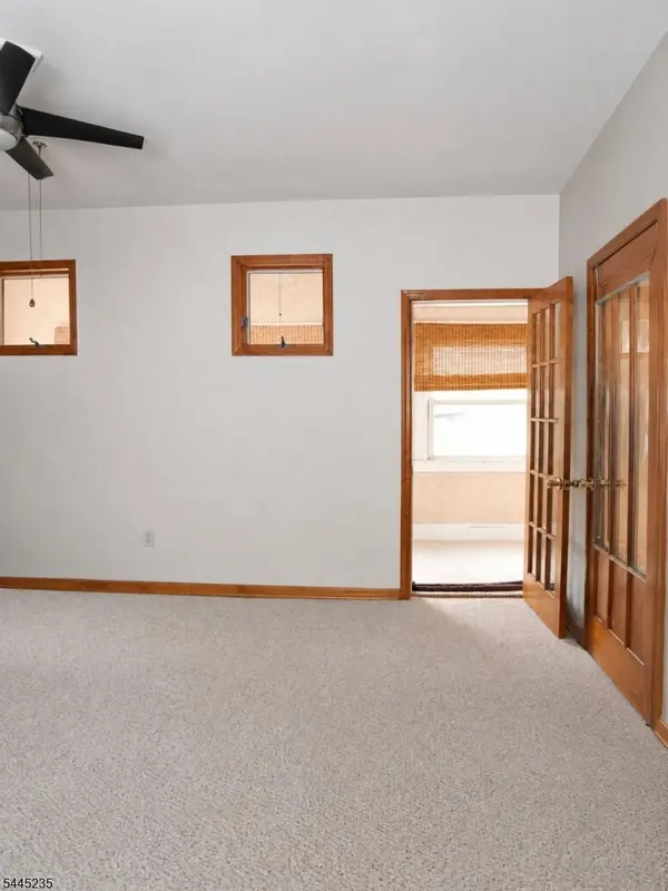 21 Main, Linden City, NJ 07036
