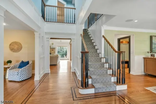 7 Deerhill Dr, Hohokus Boro, NJ 07423
