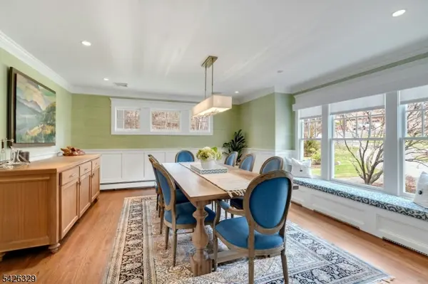 7 Deerhill Dr, Hohokus Boro, NJ 07423
