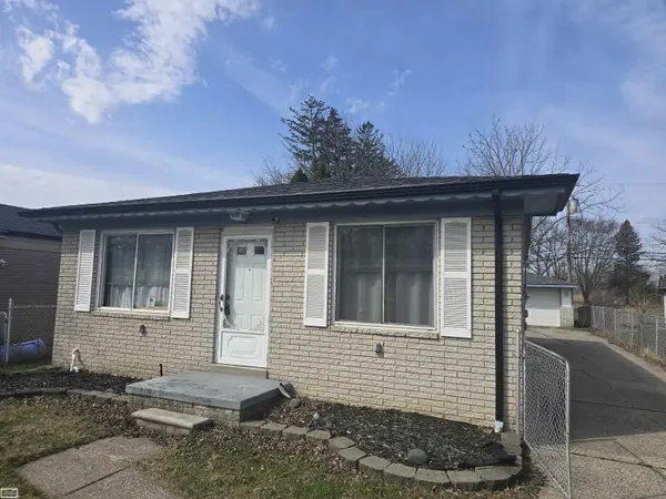 35061 Kirby ST, Clinton Twp, MI 48035