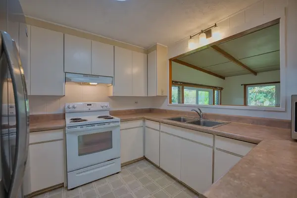 35 HOKULANI ST, Hilo, HI 96720