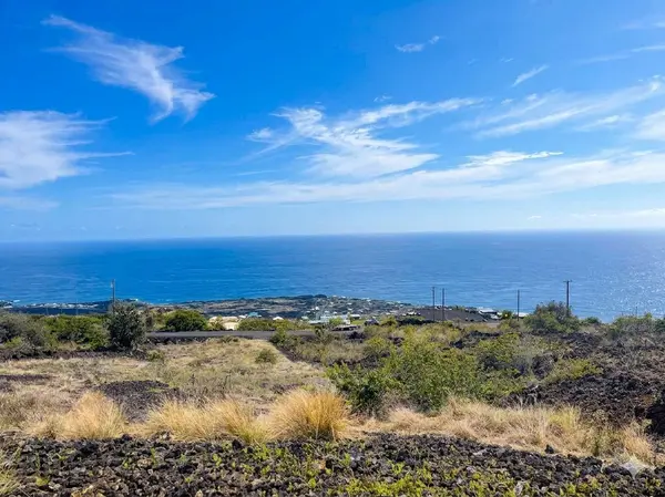 88-1484 AWAPUHI PL, Captain Cook, HI 96704