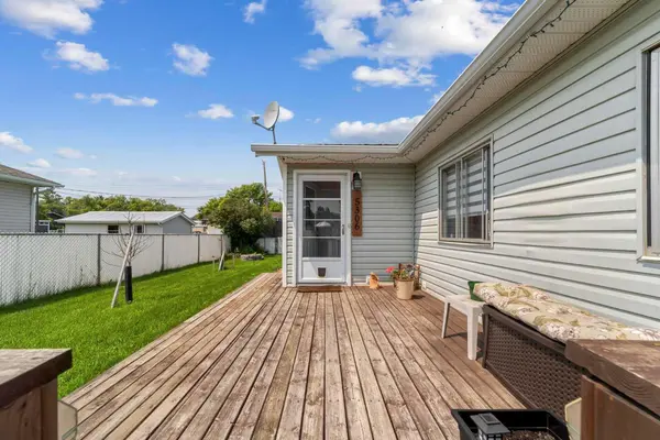 5306 49 ST, Daysland, AB T0B 1A0
