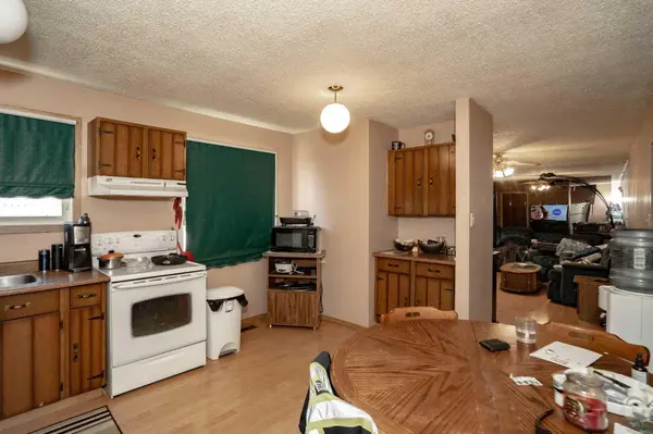 5518 47ave, Grimshaw, AB T0H1W0