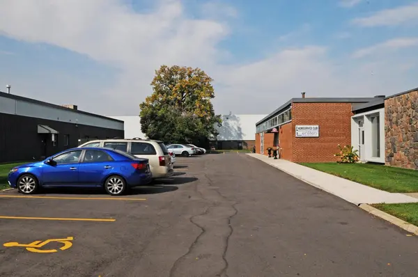64 Prince Andrew PL #2, Toronto C13, ON M3C 2H4