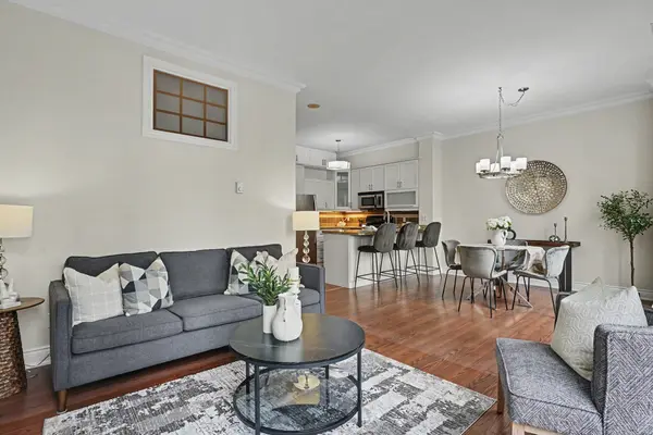 7 King ST E #2105, Toronto C08, ON M5C 3C5