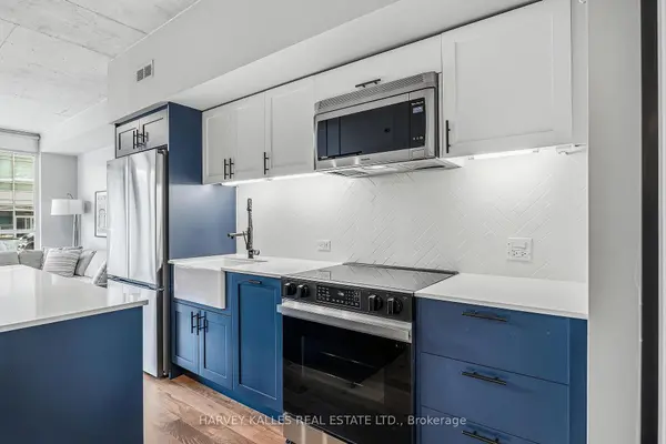 20 Minowan Miikan LN #601, Toronto C01, ON M6J 0E5