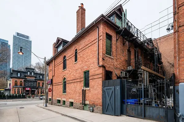 551 Church ST, Toronto C08, ON M4Y 2E2