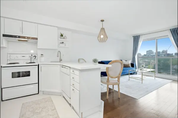140 Bathurst ST #803, Toronto C01, ON M5V 3N8