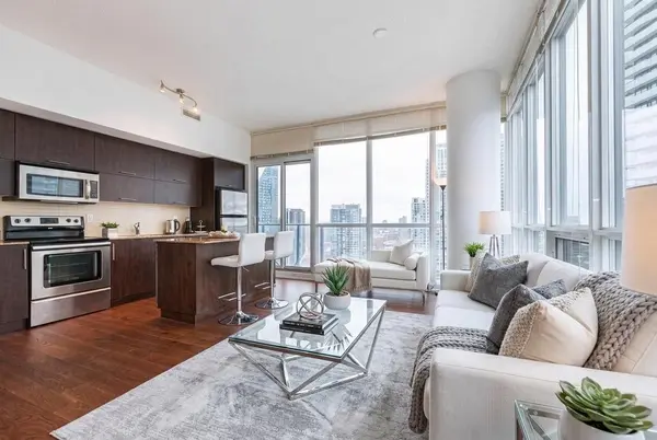 55 Bremner BLVD #2807, Toronto C01, ON M5J 0A6