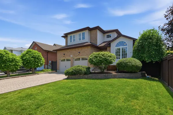 1010 Catskill DR, Oshawa, ON L1J 8N7