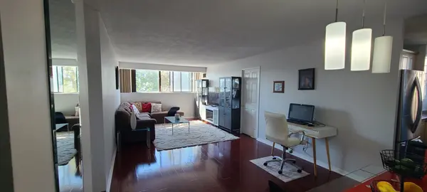 10 TAPSCOTT RD #405, Toronto E11, ON M1B 3L9