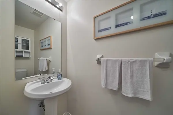 38 Tansley CRES, Ajax, ON L1Z 1Y5