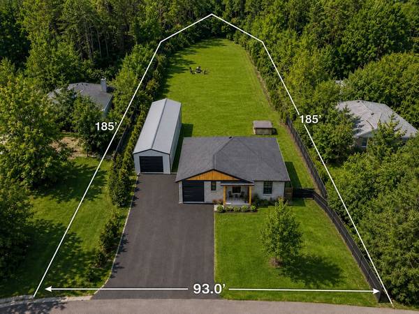 7 Crawford CIR, New Tecumseth, ON L0G 1A0