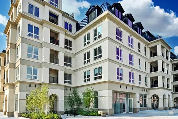 101 Cathedral High ST S #313, Markham, ON L6C 3L8