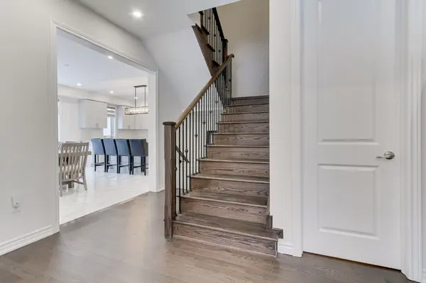 145 Terry Fox DR, Barrie, ON L9J 0L9