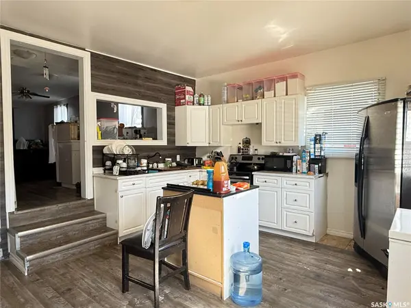 707 Railway AVENUE, Neudorf, SK S0A 2T0