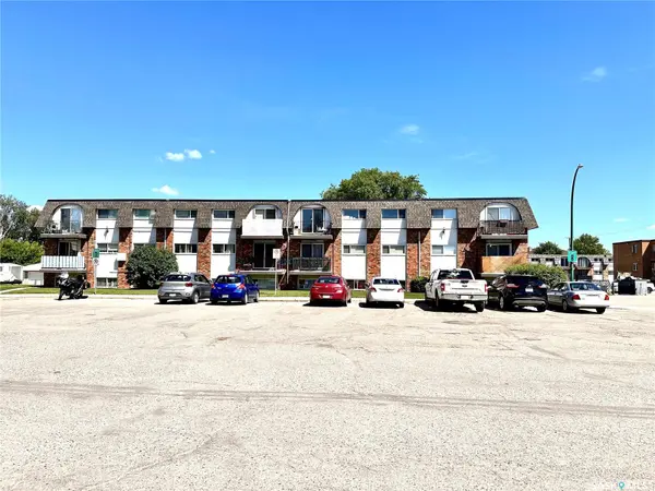 3625 Chaben PLACE #4, Saskatoon, SK S7H 4E9