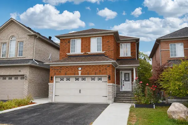521 Navigator DR, Mississauga, ON L5W 1P5
