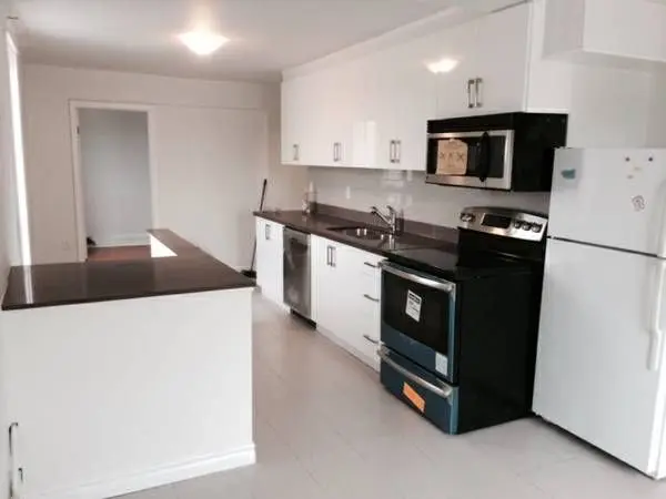 332 Salem AVE #A, Toronto W02, ON M6H 3C7