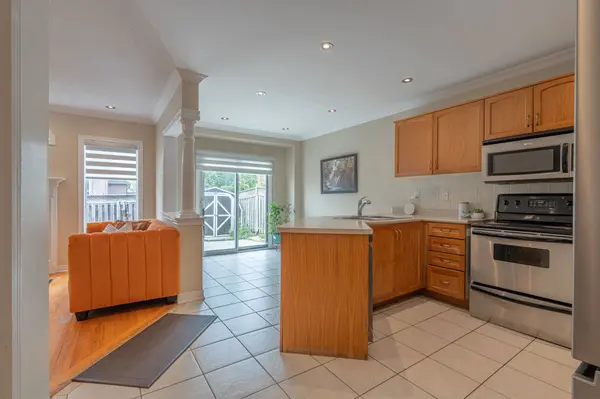 409 Fernforest DR, Brampton, ON L6R 3B6