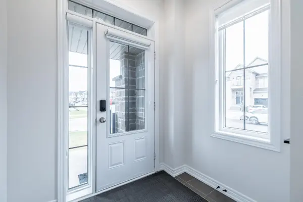 133 Benadir AVE, Caledon, ON L7C 4E7