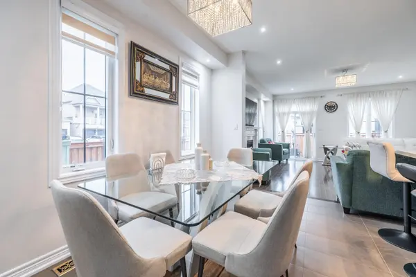 133 Benadir AVE, Caledon, ON L7C 4E7