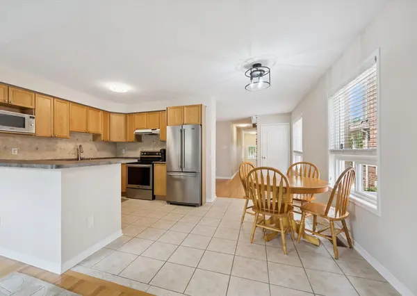 3568 Southwick ST, Mississauga, ON L5M 7N8