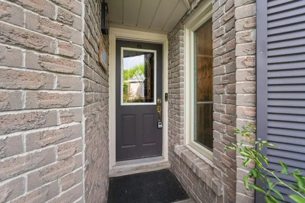6251 Saltmarsh CT, Mississauga, ON L5N 5V9