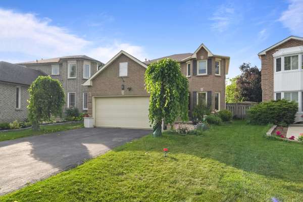 6251 Saltmarsh CT, Mississauga, ON L5N 5V9
