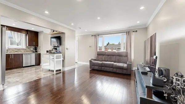 71 Addington CRES, Brampton, ON L6T 2R4