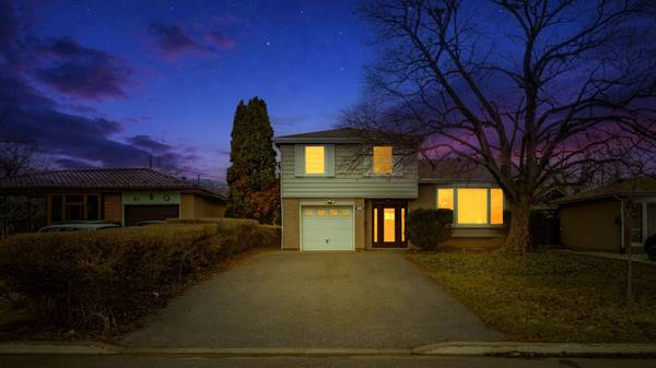 43 Bromley CRES, Brampton, ON L6T 1Z2