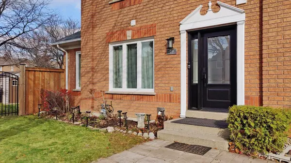 20 Clover Bloom RD, Brampton, ON L6R 1R8