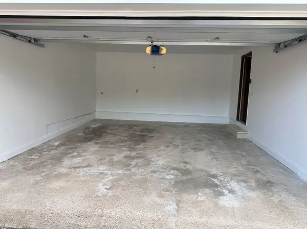 5 Acacia AVE, Toronto W05, ON M9M 1H6