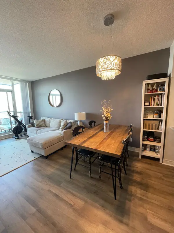 339 Rathburn RD W #2312, Mississauga, ON L5B 0K6