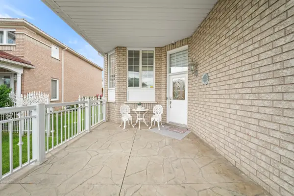 24 Fletchers Creek BLVD, Brampton, ON L6X 4R6