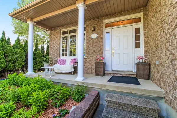2200 Blackwater RD, London North, ON N5X 4K2