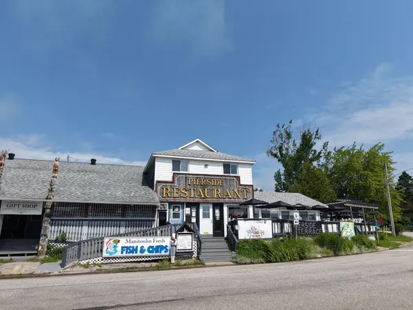 6 Water ST, Tehkummah, ON P0P 1Z0
