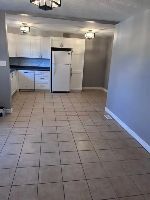 8110 Chippewa RD E, Hamilton, ON L0R 1W0