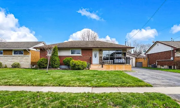 24 Grosvenor ST S, St. Catharines, ON L2M 3E2