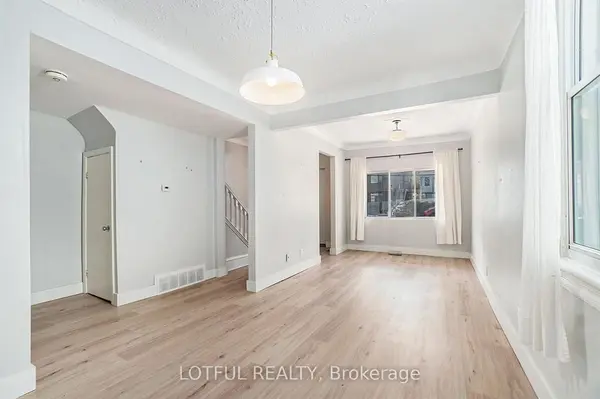 11 CHAMPAGNE AVE S, Dows Lake - Civic Hospital And Area, ON K1S 4P1