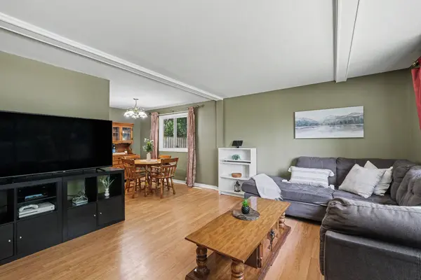 17 Cassell LN, Rideau Lakes, ON K7A 4S5