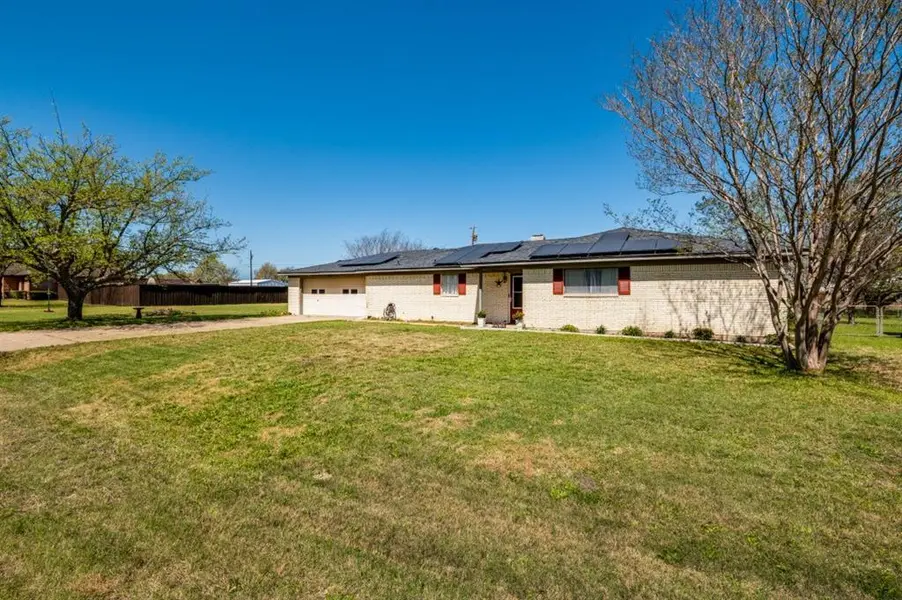 501 Sunrise Drive, Waxahachie, TX 75165