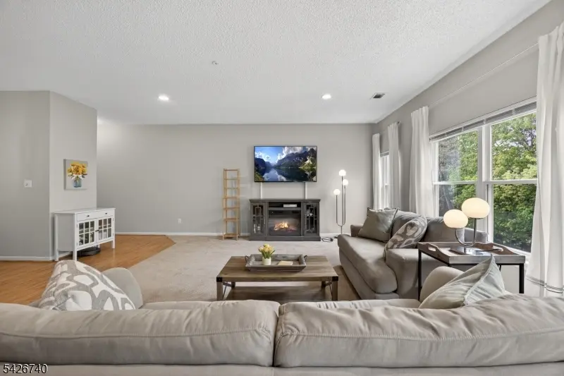 919 Burgundy Way #919, Wayne Twp., NJ 07470