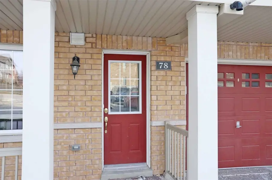 78 Abela LN #3, Ajax, ON L1T 0C1