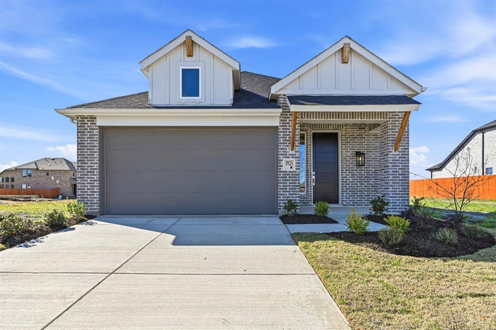 3925 Bison Lane, Crandall, TX 75114