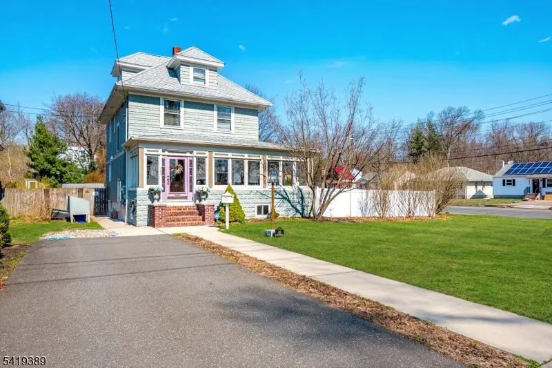 302 Mountainview Ter, Dunellen Boro, NJ 08812