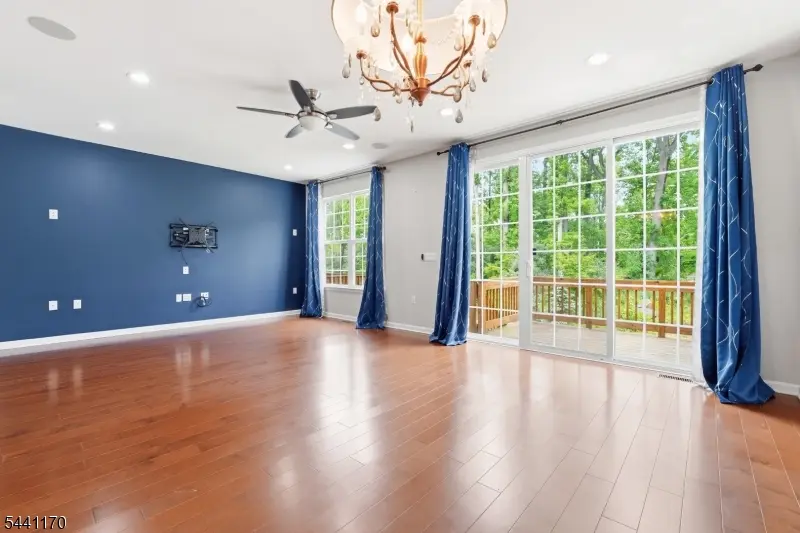 105 Pearce Ln, South Brunswick Twp., NJ 08852