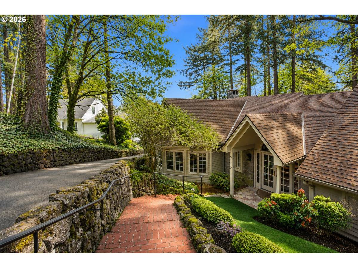 5112 SW HEWETT BLVD, Portland, OR 97221