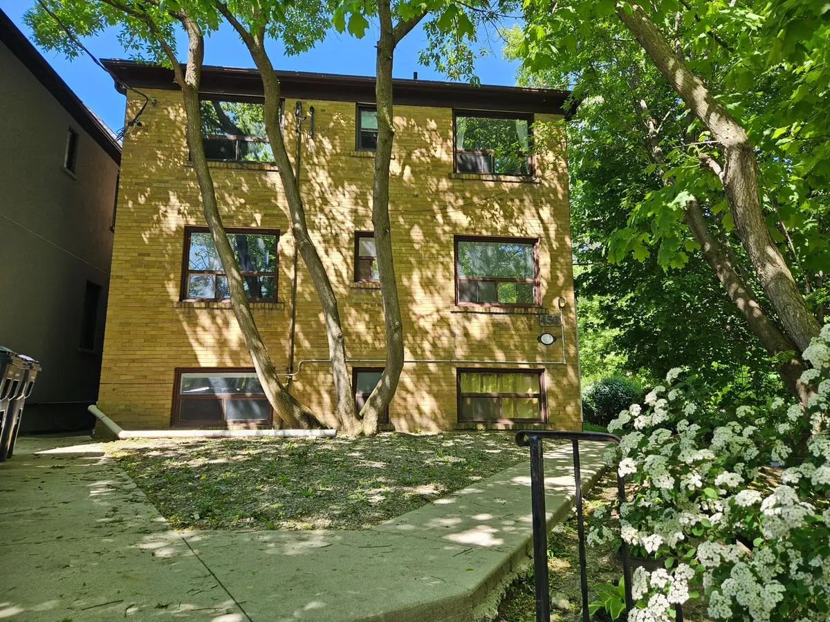 450 Arlington AVE #4, Toronto C03, ON M6C 3A2
